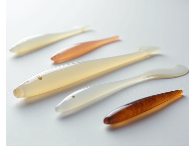 様々な形状のルアーボディ素材(バルサ、プラスチック、金属)